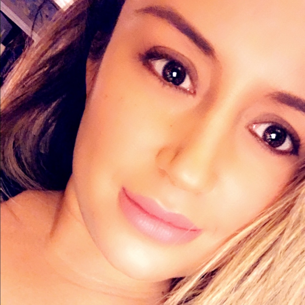 Meet your Posher, Katrina